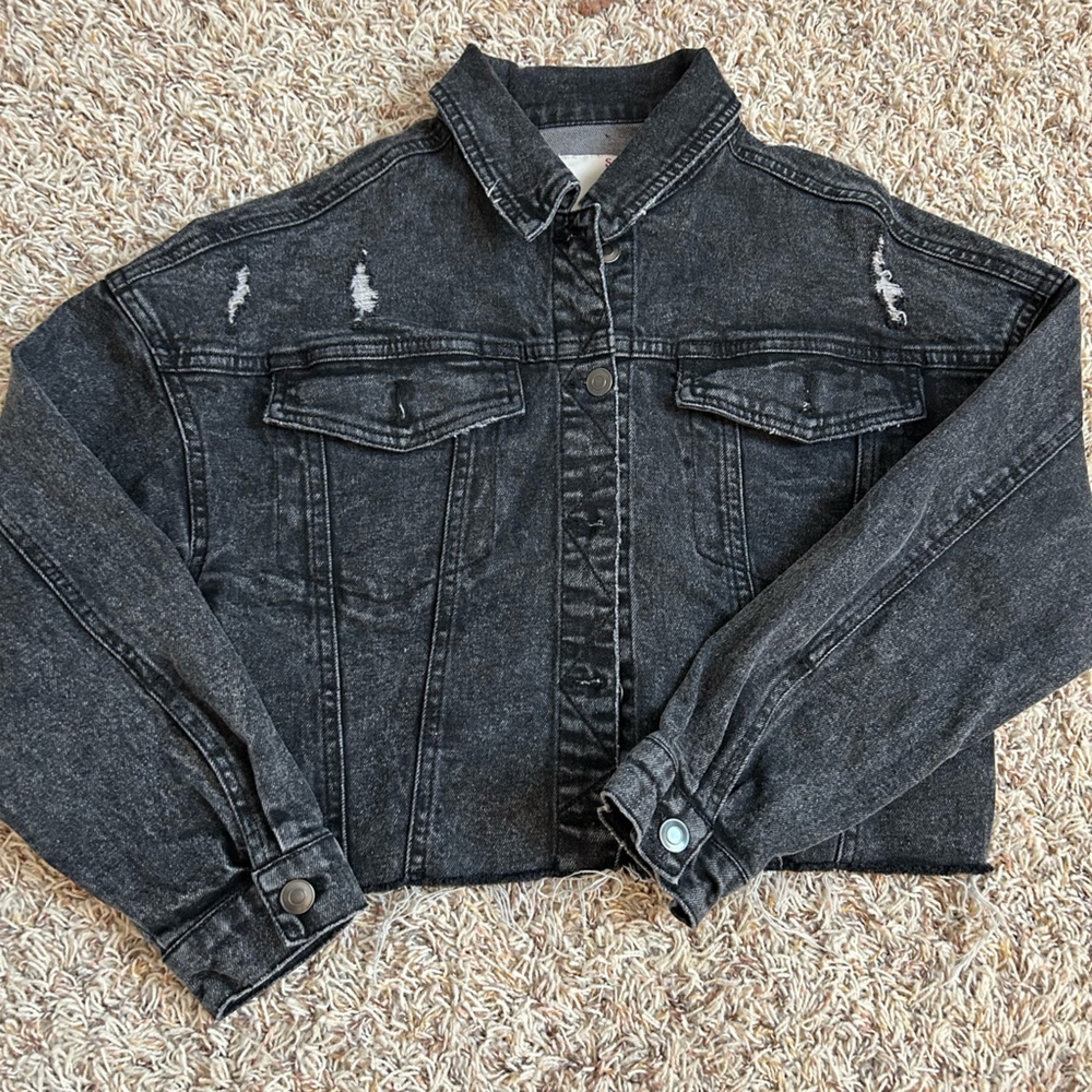 Distressed Cropped Jean Jacket